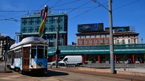 Milan - Piazza Cadorna Vidéo 120555692
