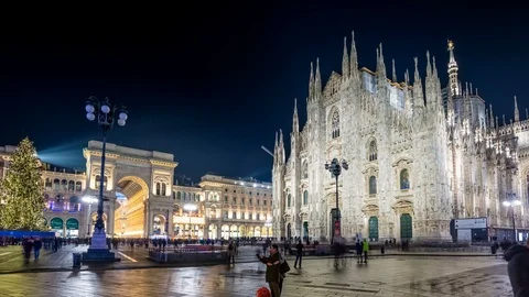 Milan Timelapse Hyperlapse Milano Time lapse Duomo Cathedral Natale Video stock 101323825