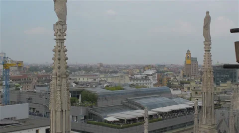 Milano rooftop cafe in piazza del Duomo HD Stock Footage 32600040