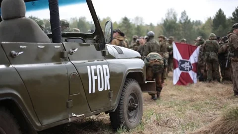Military charges 動画素材 75882954