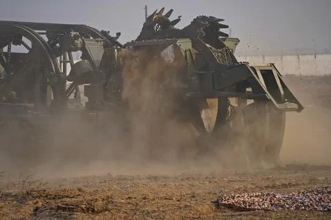 Military exercises of the armed engineering forces 스톡 사진
