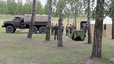 Military exercises in the forest Vídeo Stock 111477750