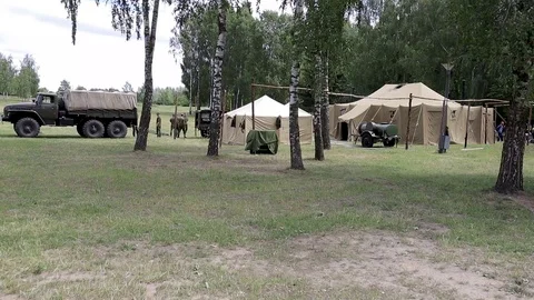 Military exercises in the forest 库存影片 111477764