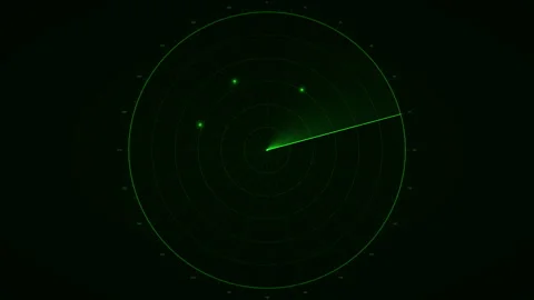 Military Radar Screen Simulation with Sweeping Indicator and Mysterious UAP Blip Vidéo 335412928