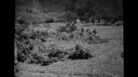 A military soldier giving instructions to others during training Stock Footage