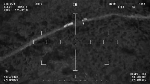 Military is using modern drone software to locate the target for a rocket attack Vídeo Stock 171919107