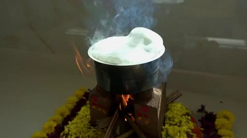 "Milk Boiling and Overflowing During Indian Housewarming Ritual" Stock Footage 325046639