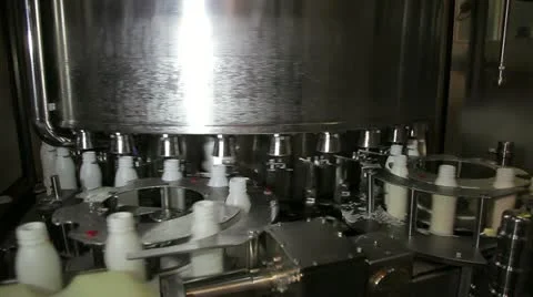Milk bottling machine 스톡 동영상 11021991