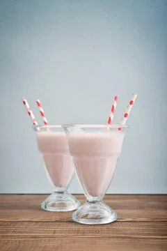 Milkshake on wodeen table Foto stock