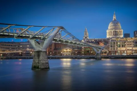 Millenium Bridge &amp; Blue Hour Stock Photos