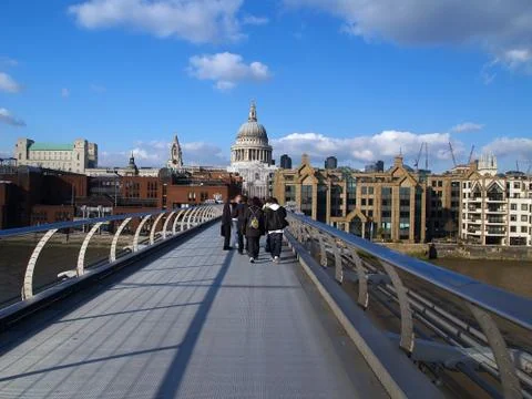 Millenniam bridge Stock Photos