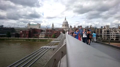 Millennium Bridge, London 스톡 동영상 65191714