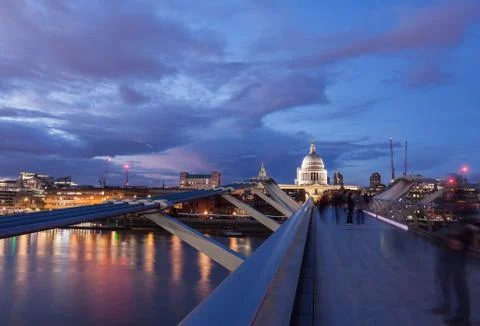 Millennium Bridge at Night Stock Photos
