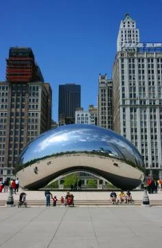 Millennium park cloud gate, front, vertical Stock-Fotos