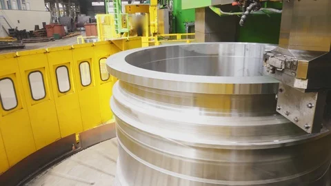 Milling machine cutting the sample part. Turning lathe in action.Facing opera Stock-Footage 114624568