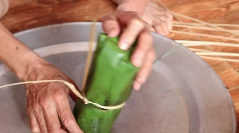 Millstone pounding meat, making daily dish Stock Footage 49709104