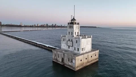 Milwaukee Breakwater Lighthouse Video stock 300481788