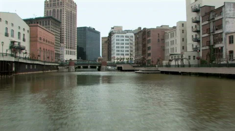 Milwaukee Menomonee River Time-Lapse Video stock 613207