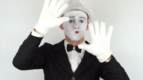 Mime making a virtual wall. 4K Stock-Footage 86194105