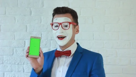 Mime with smartphone in hand Stock Footage 91536358