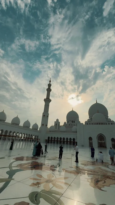 Minarets Sheikh Zayed Grand Mosque 14 (Editorial) Stock Footage 327472332