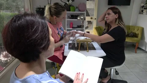 Mind and body cure session at the beauty salon 2 Stock Footage 155208362