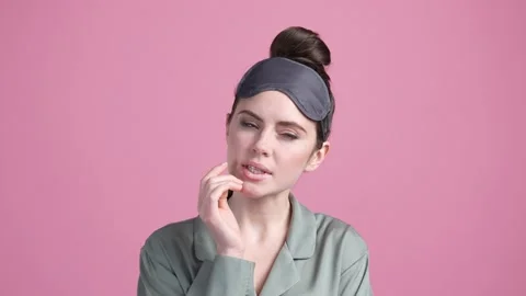 Minded lady decide interesting thought isolated pastel color background Stock Footage 170553509