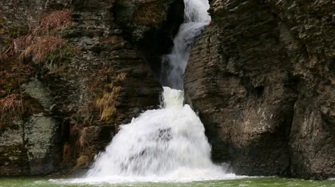 Mine Kill Falls Close Up 库存影片 37585311