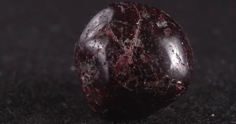 Mineral garnet. The texture of the stone is close-up. Vidéo 165266934
