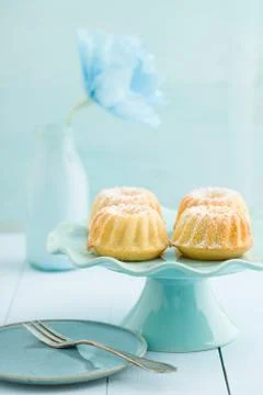 Mini bundt cakes Stock Photos
