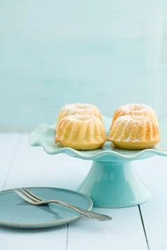 Mini bundt cakes Stock Photos