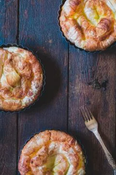 Mini cheese pies Foto stock