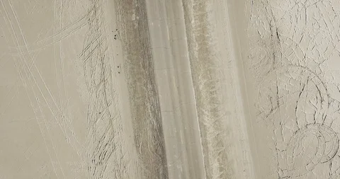 Mini Cooper Exploring Salt Flats Video stock 104688083