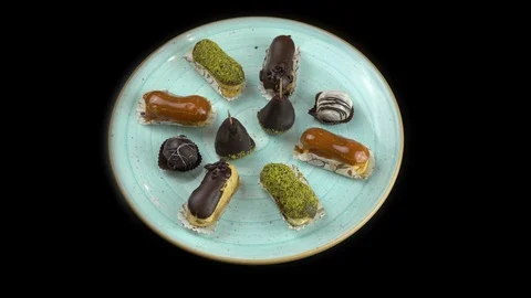 Mini Dessert on the Blue Plate Video stock 86617415
