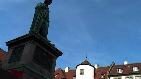 Mini DV - Stuttgart 2010: Schiller Statue Stock Footage 105023354