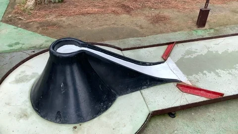 Mini golf game close up Video stock 115324061