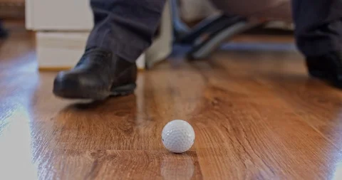 Mini golf at home close-up Видео 105189986