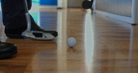 Mini golf at home close-up Stockbeeldmateriaal 105190098