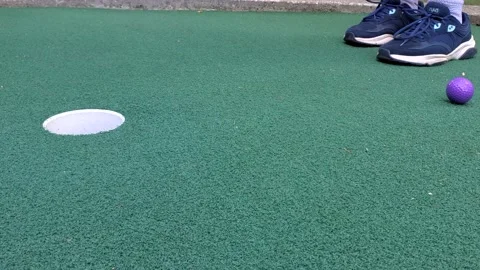 Mini Golf Putt Putt 4 Video stock 138849022