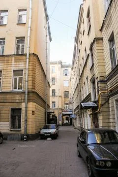 Mini hotels in the courtyards. Photos