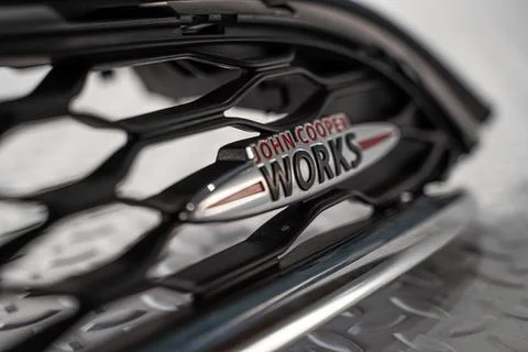 MINI John Cooper Works grille model badge close up Foto stock