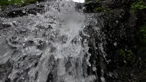 Mini mountain waterfall shot close up Stockbeeldmateriaal 197828174