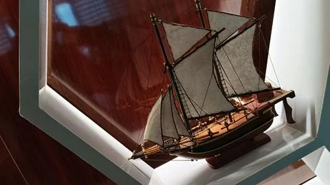 Miniature sailing ship on display Stock-Fotos