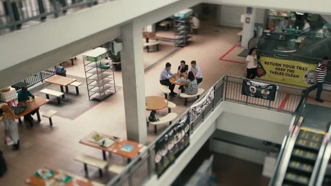 Miniature Tilt-shift timelapse of Hawker Centre in Singapore Video stock 110968626