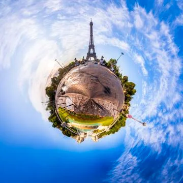 Miniature tiny planet with the Eiffel Tower seen from Pont d'Iéna in Paris Stockfoto's