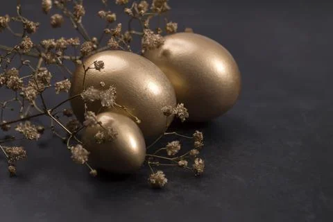 Minimal easter golden eggs concept. Happy easter card Stock Photos