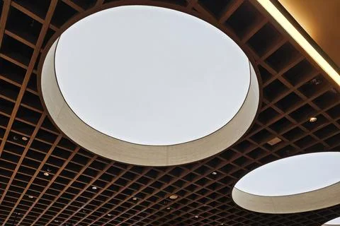 Minimal Illuminated Light in Circle Shape on the Ceiling. 스톡 사진