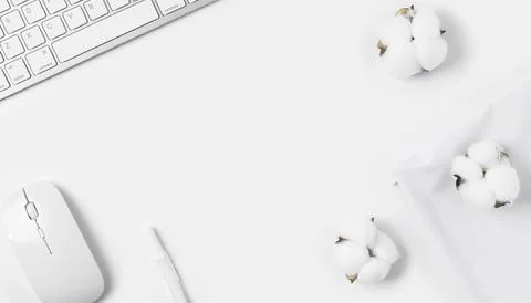 Minimal Office desk table top view with Keyboard computer, mouse, white pen.. Stock Photos