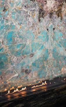 Minimalism interior, alternative bio fireplot fireplace on ethanol gas. Smart Foto stock