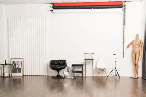 Minimalist Studio Space Фото